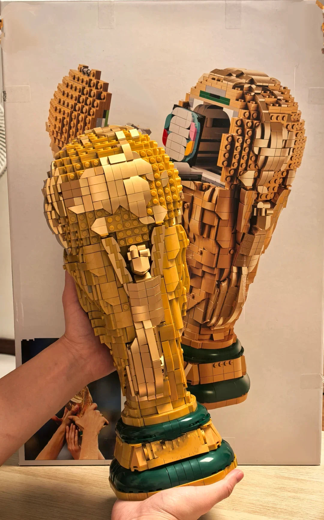 2026 New 43020 DIY  Soccer Football Trophy Assembly Model Collectible Desktop Birthday Party Toy  Gift for Kids Boys Home Decor